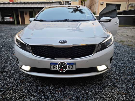 KIA CERATO 1.6 SX 16V FLEX 4P AUTOMÁTICO